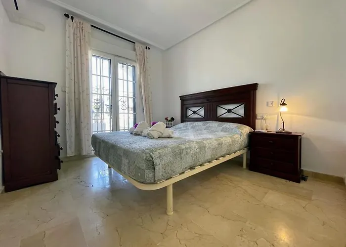 Dom wakacyjny 3 Bed Townhouse Overlooking Com Pool Ld314