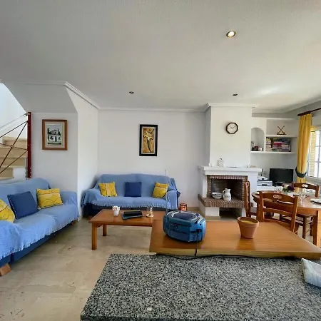 3 Bed Townhouse Overlooking Com Pool Ld314 בית נופש *