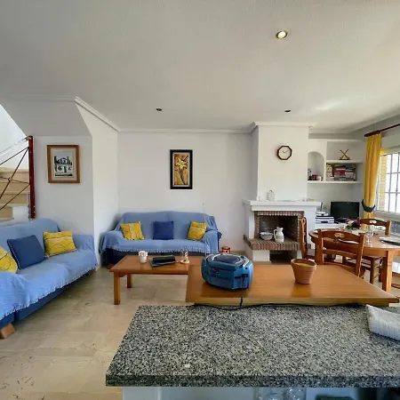 3 Bed Townhouse Overlooking Com Pool Ld314 אוריהואלה